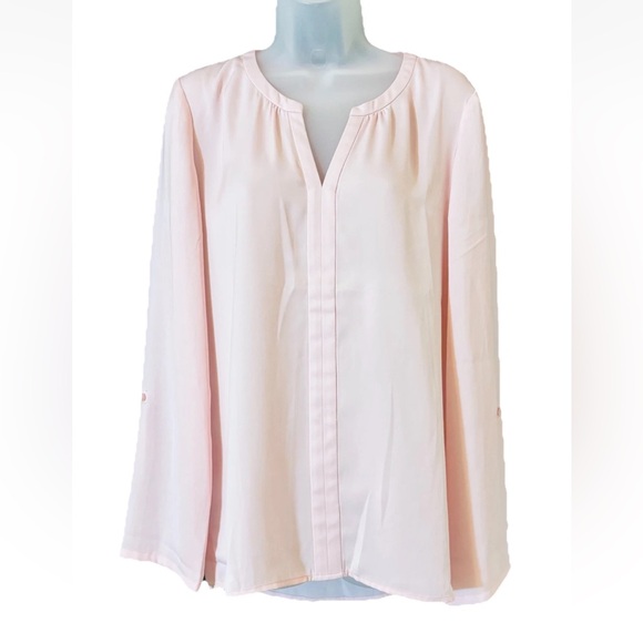 Lark & Ro Women's Size M Pink Long Sleeve Roll Tab V-neck Top Soft Classic - Picture 9 of 9